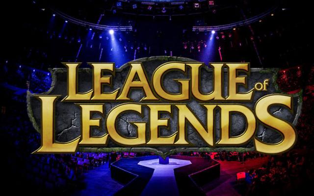 LIVE: League Of Legends
